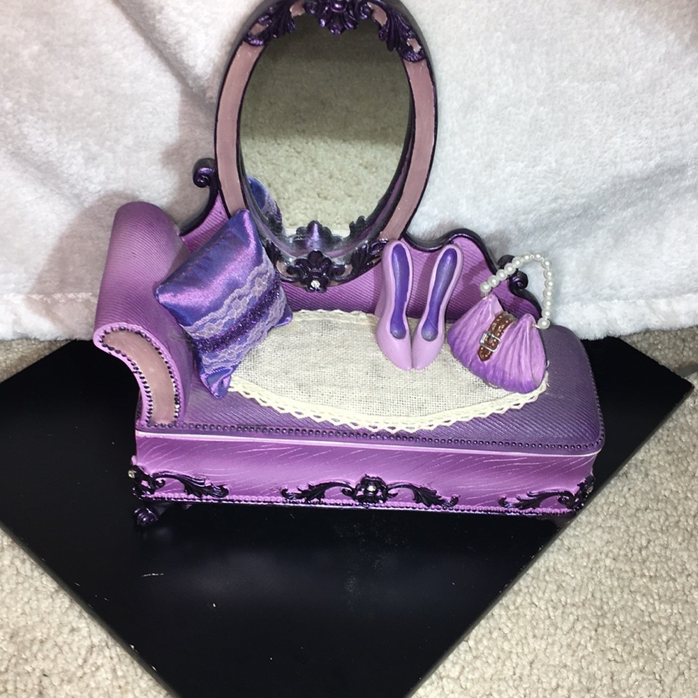 Vintage Purple Sofa Jewlery Box